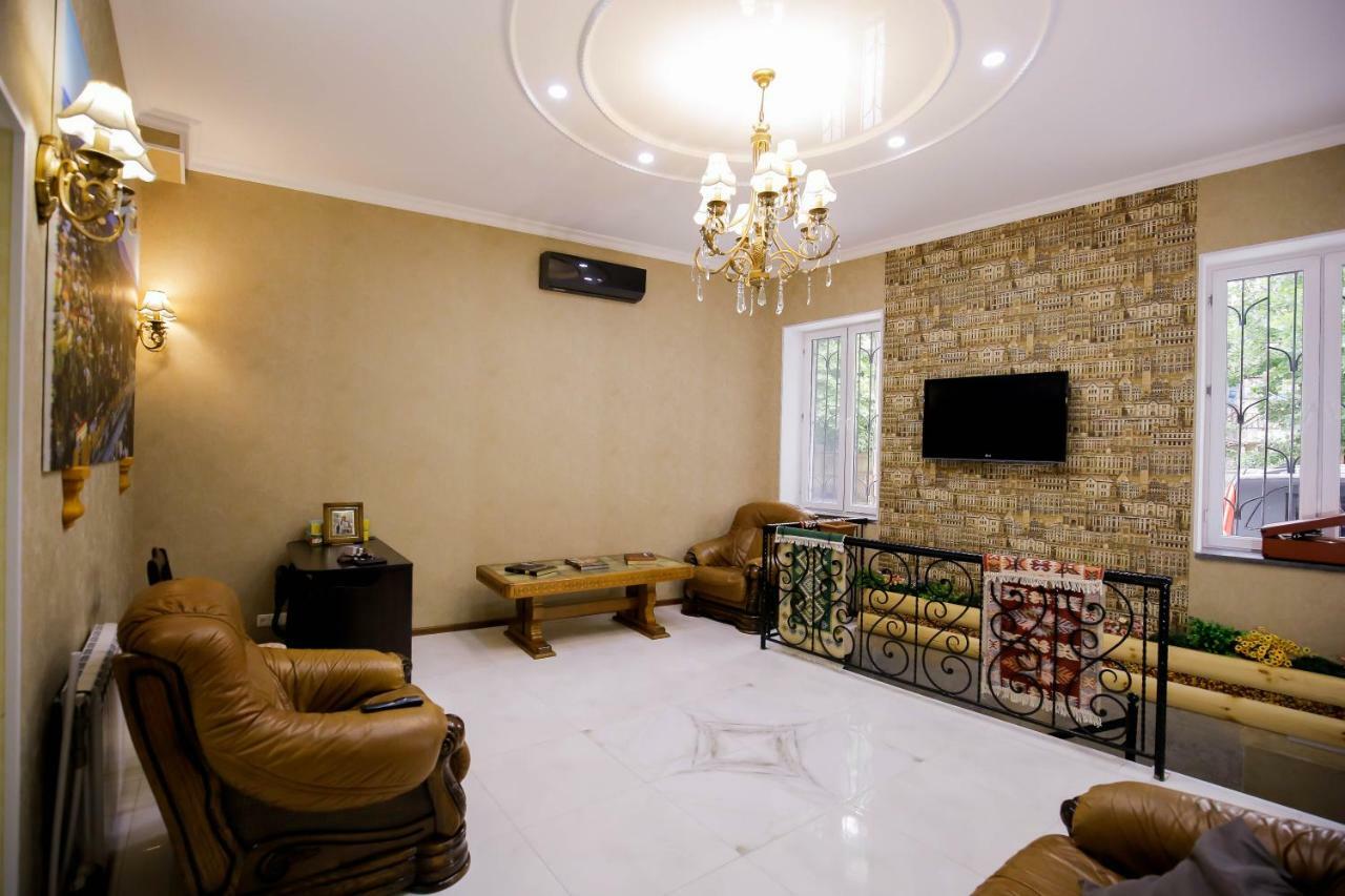 Hotel Anseza à Koutaïssi Extérieur photo